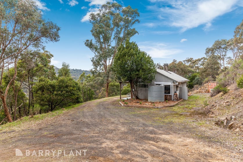Click to view all images 460 Doctors Creek Road Clonbinane VIC 3658 - Image 3