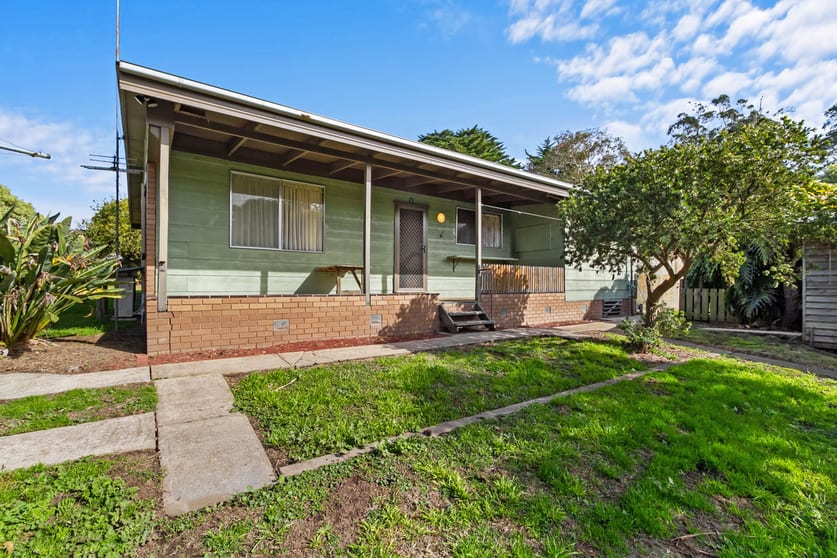 Click to view all images 63 Fisks Lane Pearsondale VIC 3851 - Image 3