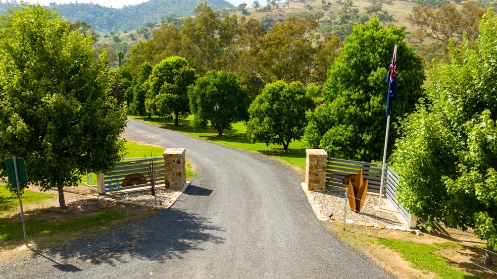 Click to view all images 4099 River Road Jingellic NSW 2642 - Image 3