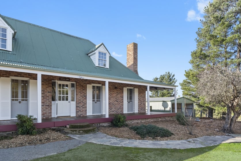 Click to view all images 10 Mount Pedlar Road Middle Arm NSW 2580 - Image 2