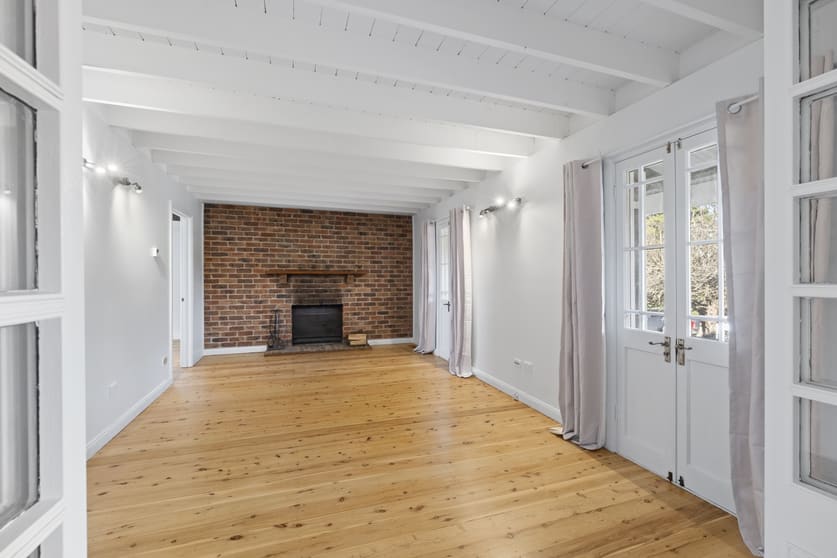 Click to view all images 10 Mount Pedlar Road Middle Arm NSW 2580 - Image 3