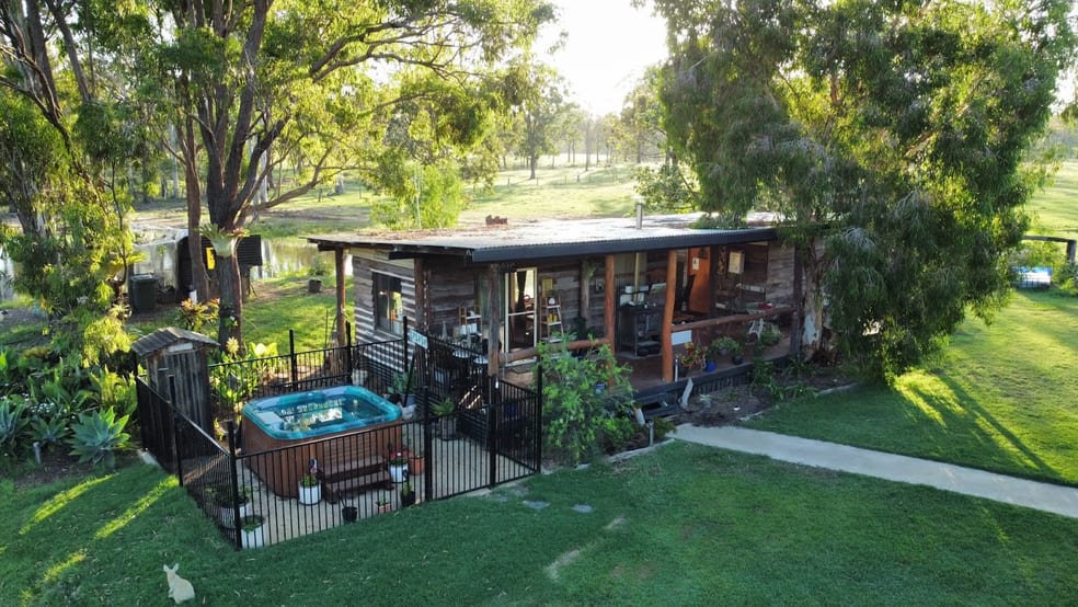 Click to view all images 27493 Bruce Highway Isis River QLD 4660 - Image 3