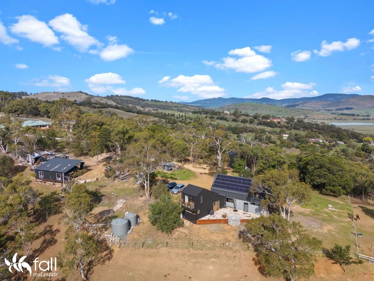 Click to view all images 93 Richmond Valley Road Richmond TAS 7025 - Image 3