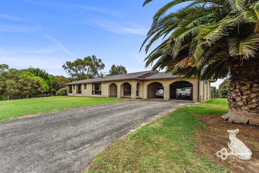 Click to view all images 6167 Glenelg Highway Glenburnie SA 5291 - Image 1