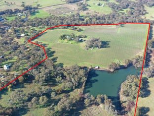 Click to view all images 99 Noonans Road Young NSW 2594 - Image 2
