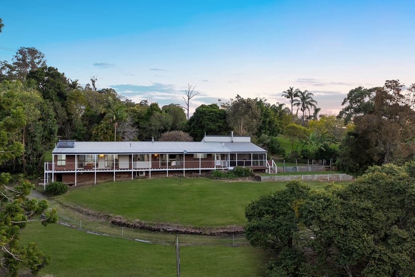 Click to view all images 54 Palmers Road Mcleans Ridges NSW 2480 - Image 1