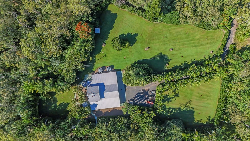 Click to view all images 23 Blacks Road Isis River QLD 4660 - Image 1