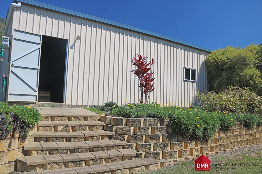 Click to view all images 159 Wigton Road Woodmillar QLD 4625 - Image 3