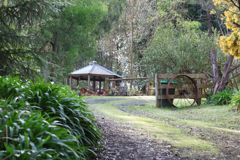 Click to view all images 1915 Colac-Lavers Hill Road Kawarren VIC 3249 - Image 3