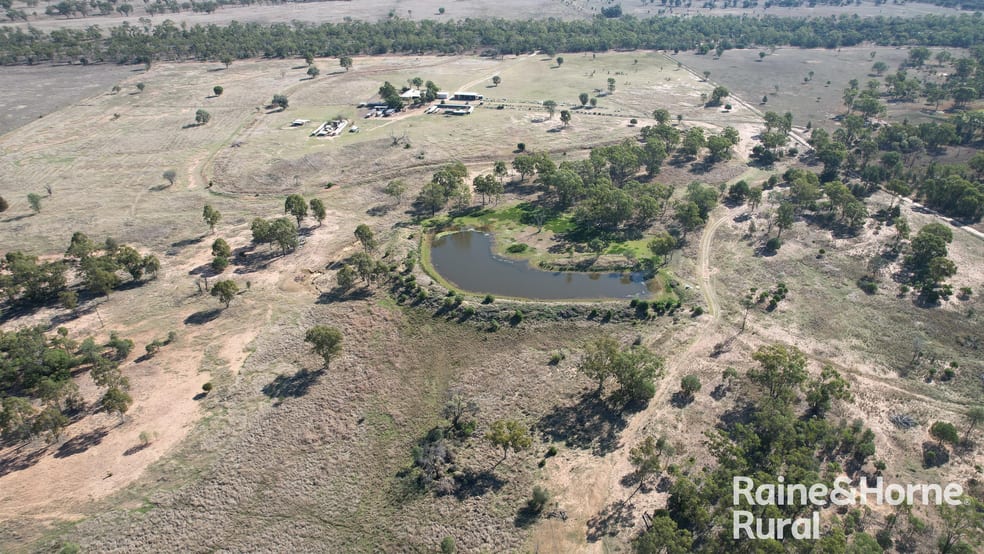 Click to view all images 1300 Carnarvon Highway Roma QLD 4455 - Image 2