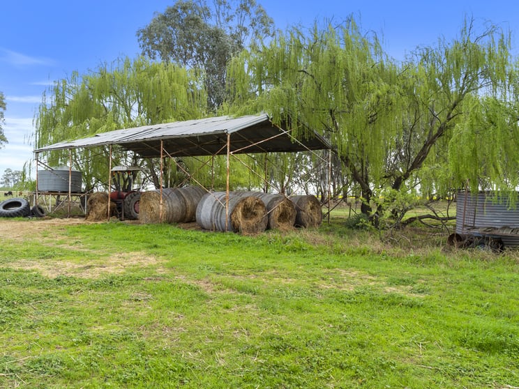Click to view all images 930 Bearii East Road Strathmerton VIC 3641 - Image 3