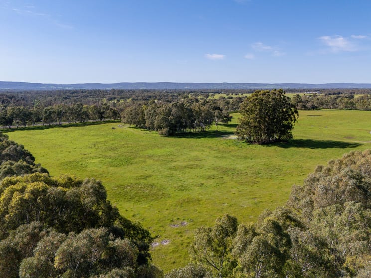 Click to view all images 1514 Hopeland Road Nambeelup WA 6207 - Image 2