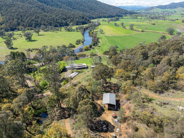 Click to view all images 3256 OMEO HIGHWAY Tallandoon VIC 3701 - Image 1