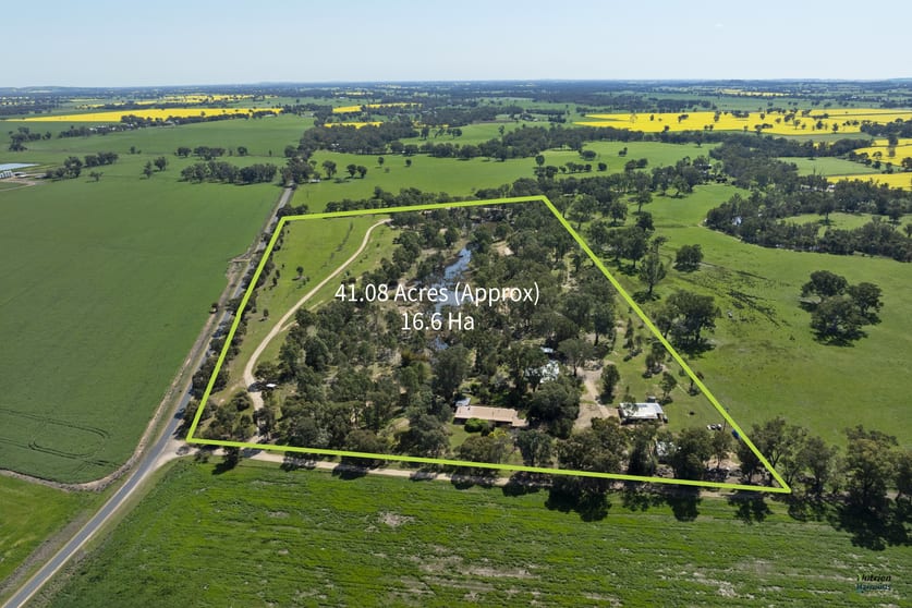 Click to view all images 19 Paolini Lane Broken Creek VIC 3673 - Image 2