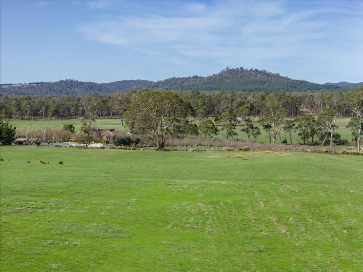 Click to view all images 234 Winkleigh Road Exeter TAS 7275 - Image 2