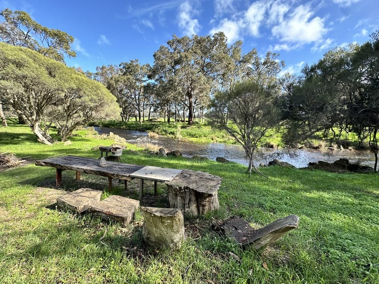 Click to view all images 476 Lindberg Road (Kalgup) Busselton WA 6280 - Image 2