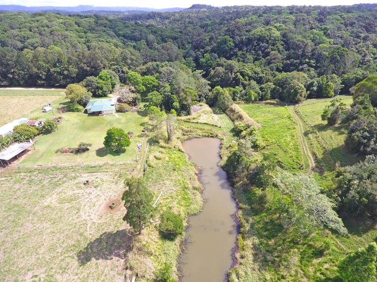 Click to view all images 398 Eastern Connection Rd Danbulla QLD 4872 - Image 2