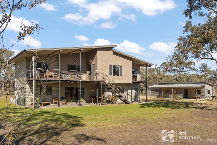 Click to view all images 165 Springwood Park Road Gulgong NSW 2852 - Image 2