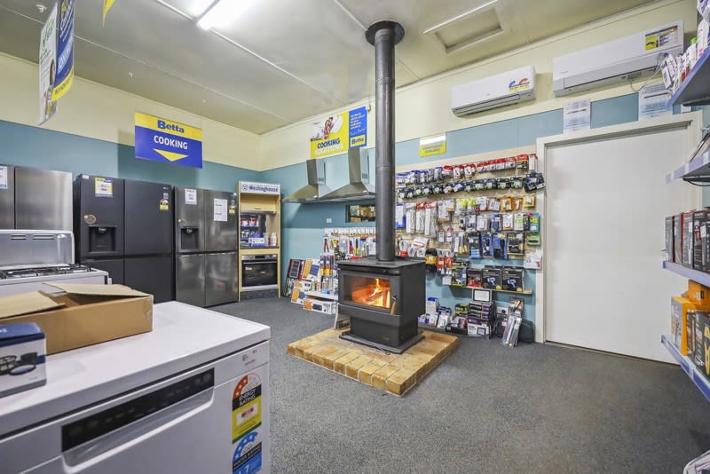 111 Dunlop Street Mortlake VIC 3272 - Image 2