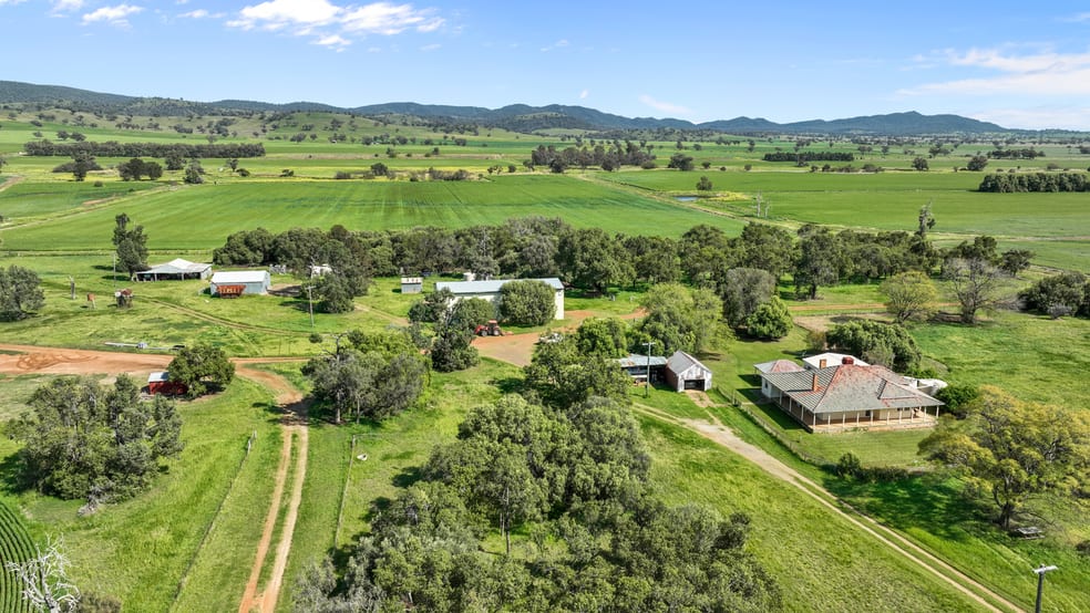 Click to view all images "Macumba" 238 Macumba Lane Tamworth NSW 2340 - Image 2