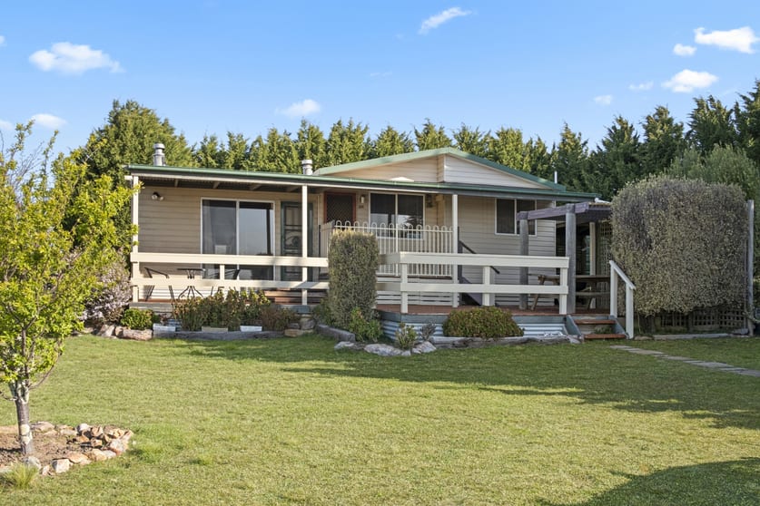 Click to view all images 61 Carneys Road Goulburn NSW 2580 - Image 3
