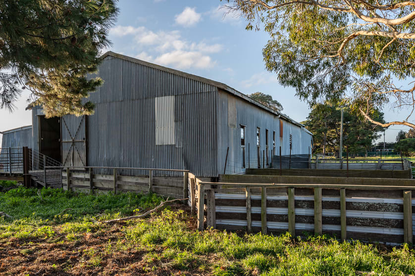 Click to view all images 130 Hog Bay Road Cygnet River SA 5223 - Image 2