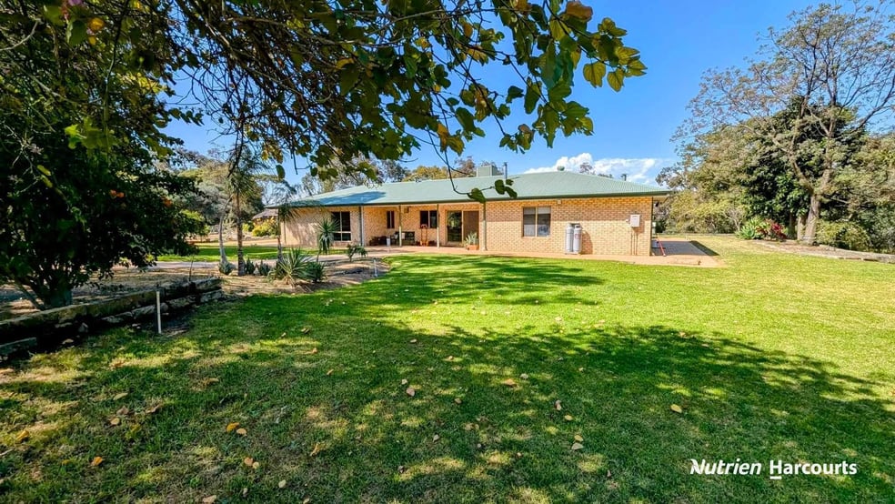 1358 Cowalla Road Wanerie WA 6503 - Image 2