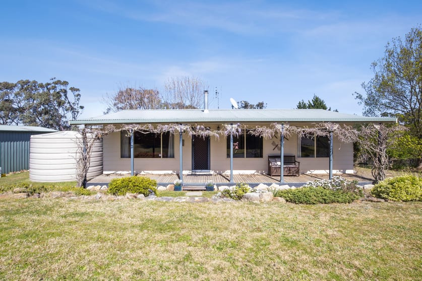 Click to view all images 261 Redhills Road Marulan NSW 2579 - Image 2