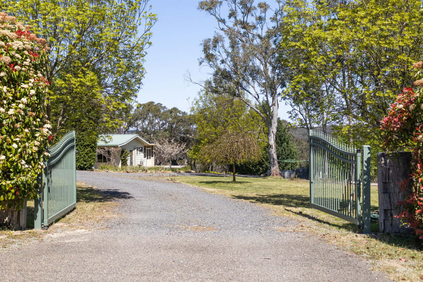 Click to view all images 261 Redhills Road Marulan NSW 2579 - Image 3