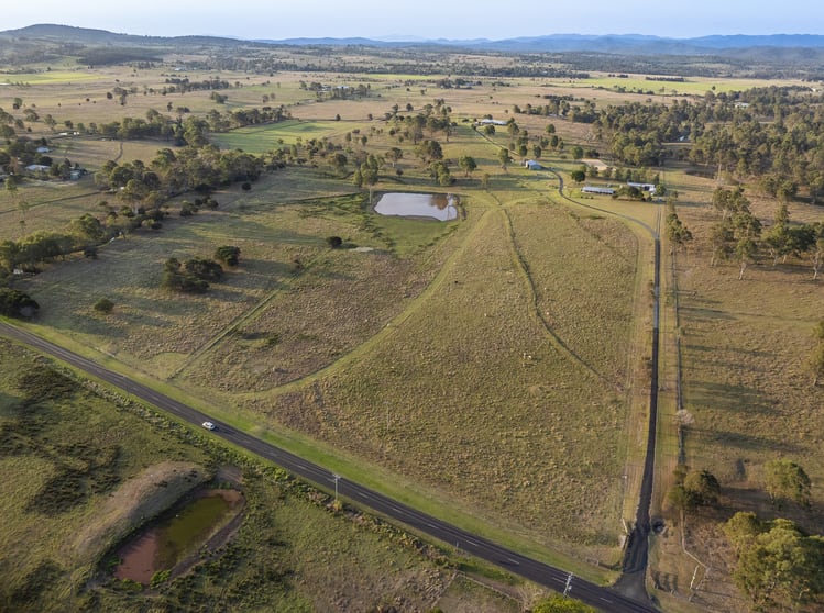 Click to view all images 883 Glamorgan Vale Road Glamorgan Vale QLD 4306 - Image 1