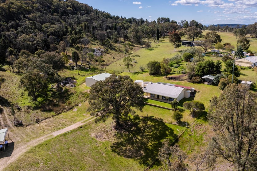 Click to view all images 2723 Ulan Road Mudgee NSW 2850 - Image 2