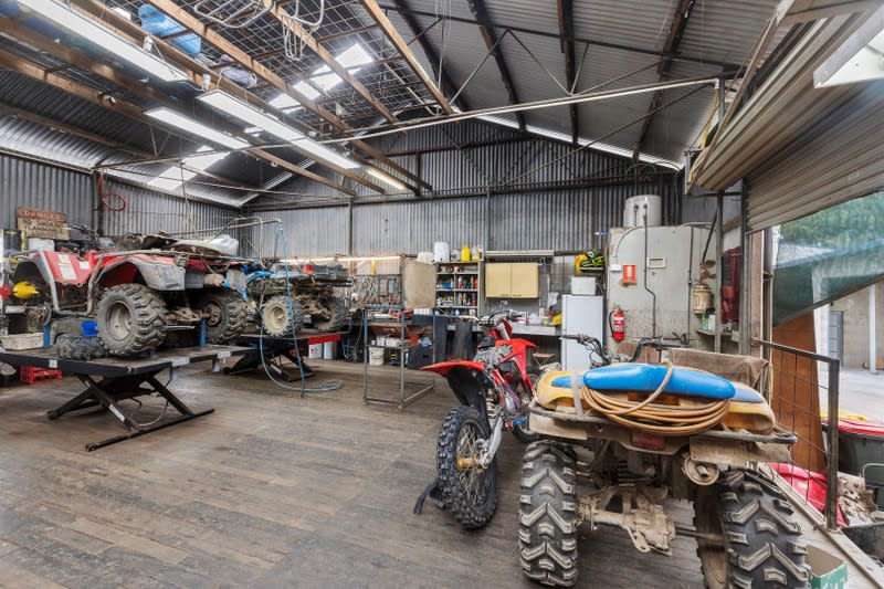 Click to view all images Mechanical Repair business for sale in Gympie - Image 3