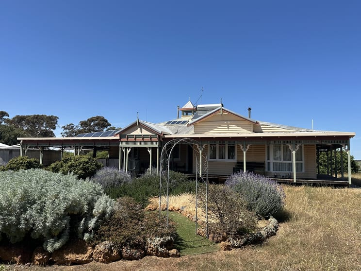 Click to view all images 23 Hillcroft Road Brookton WA 6306 - Image 1