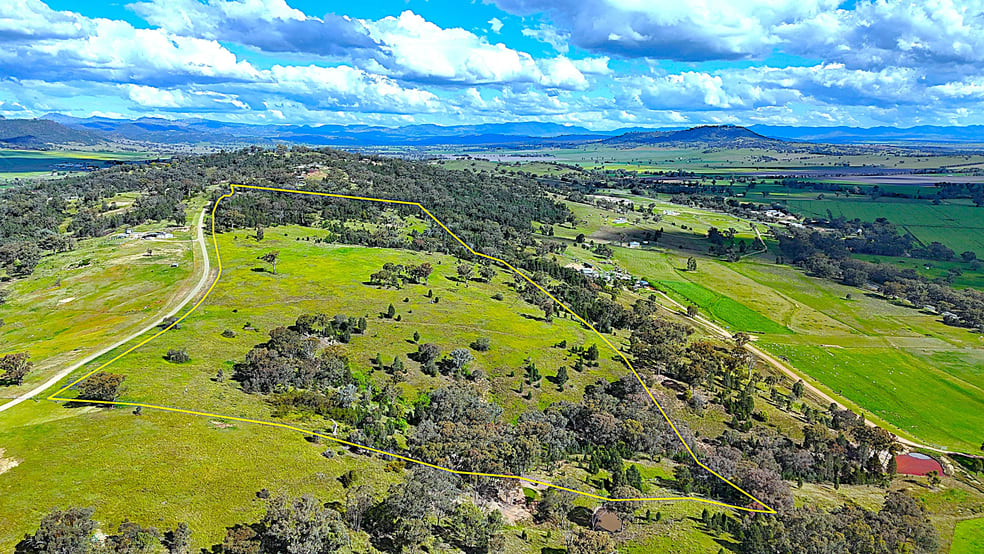 75 Ray Carter Drive Quirindi NSW 2343 - Image 2