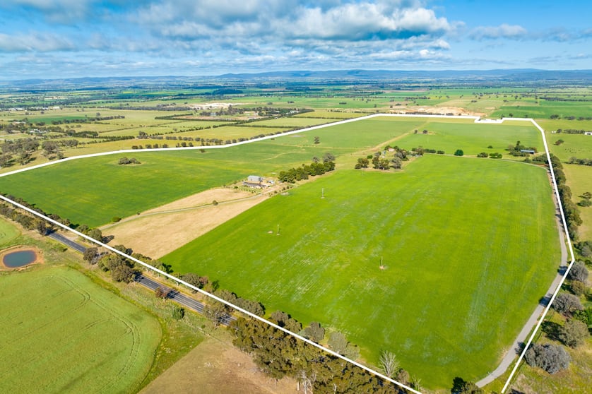 Click to view all images Canowindra Road Cowra NSW 2794 - Image 2