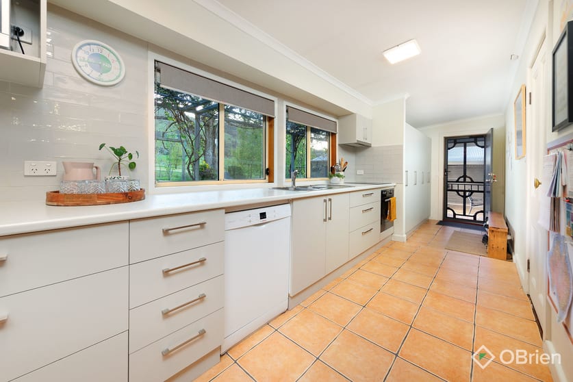 1374 Kiewa Valley Highway Kiewa VIC 3691 - Image 2