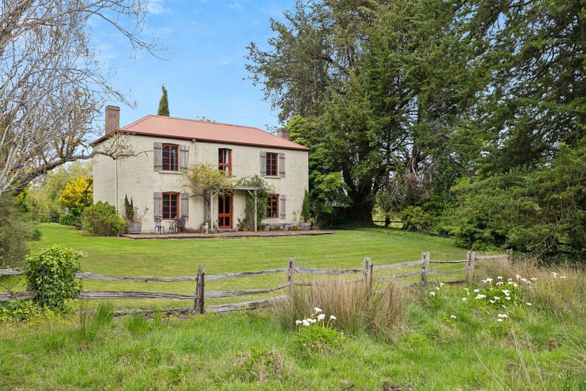 Click to view all images 357 Oakwood Road Balhannah SA 5242 - Image 2