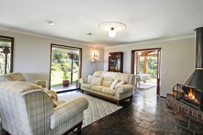 Click to view all images 249 Couangalt Road Gisborne South VIC 3437 - Image 3