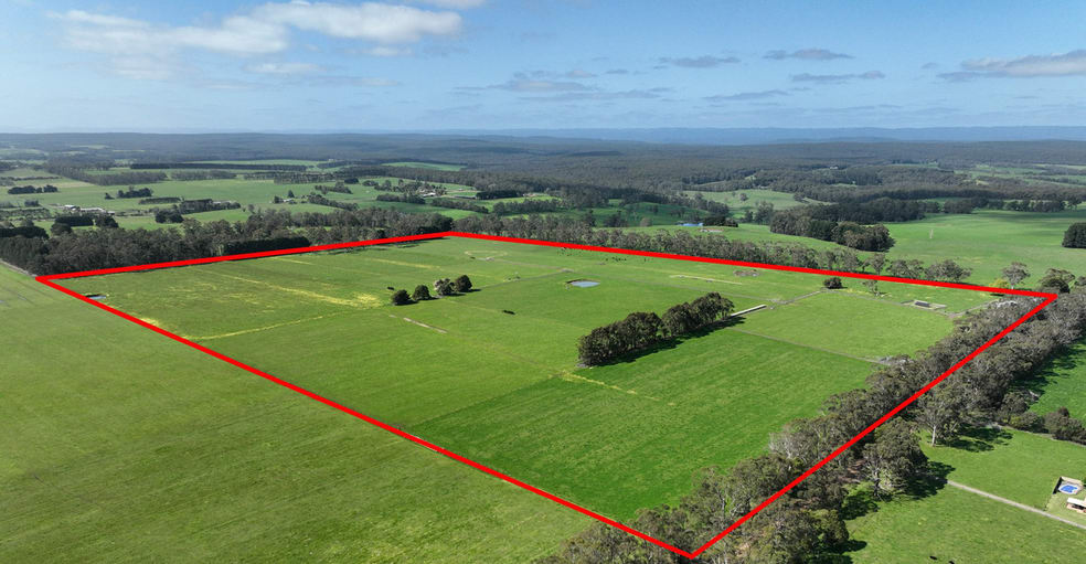 Click to view all images 125 Rankins Road Irrewillipe VIC 3249 - Image 1