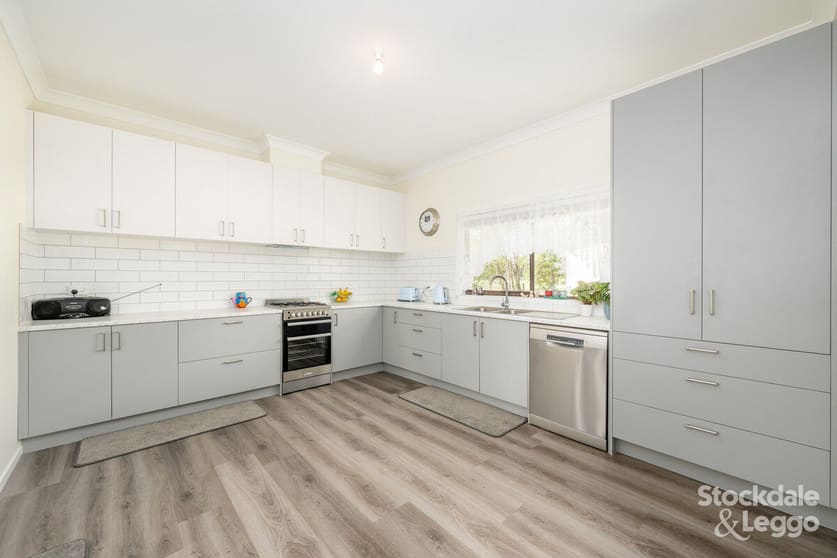 Click to view all images 15 Post Office Road Bunbartha VIC 3634 - Image 3