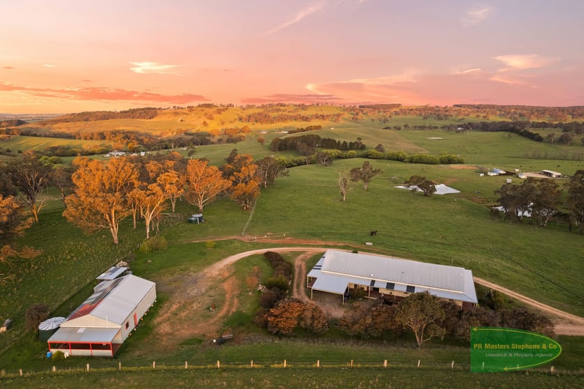 Click to view all images 296 Village Road Newbridge NSW 2795 - Image 1
