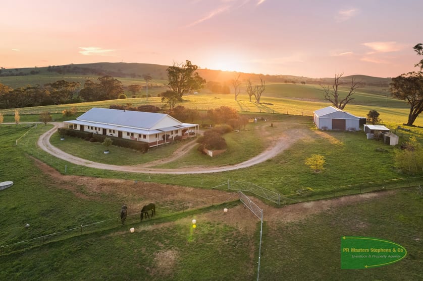 Click to view all images 296 Village Road Newbridge NSW 2795 - Image 2
