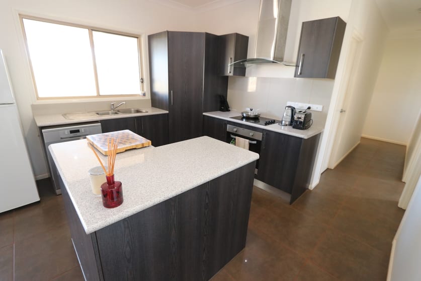Click to view all images 66 Niceforo Road Katherine NT 0850 - Image 2