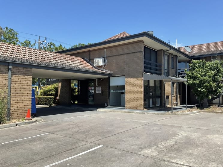 Click to view all images Motel business for sale in Traralgon - Image 2