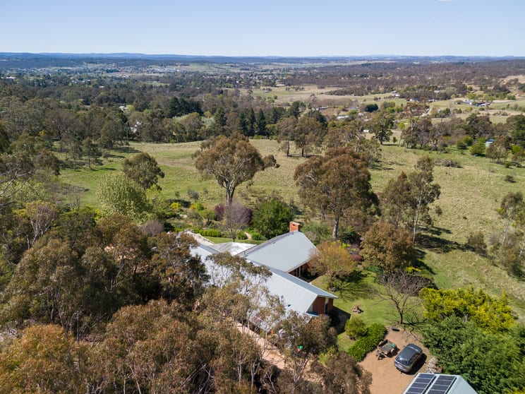 Click to view all images 72 Ross Street Armidale NSW 2350 - Image 3