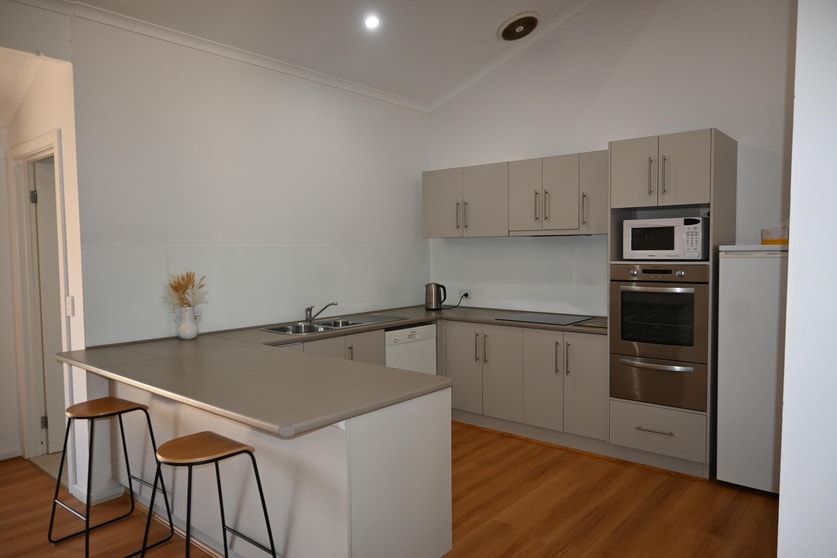 Click to view all images 15 Oneil Street Pyramid Hill VIC 3575 - Image 2