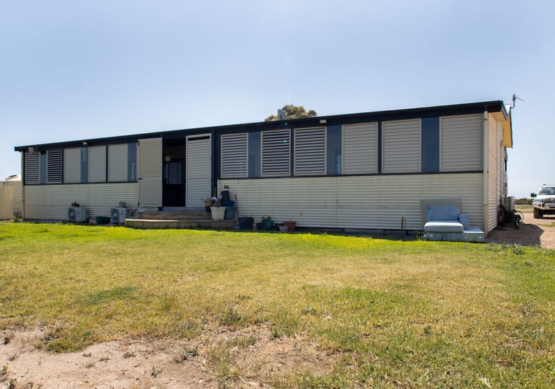 Click to view all images 77 Copper Lane Kadina SA 5554 - Image 3