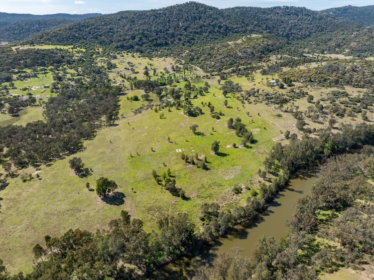 Click to view all images 1379 Foggs Crossing Road Bigga NSW 2583 - Image 2