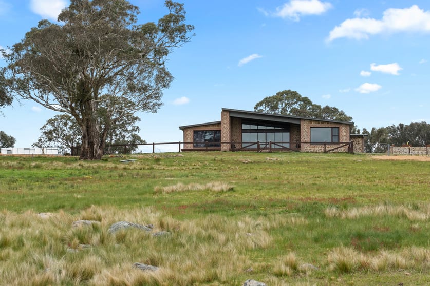 Click to view all images 13 Bell Lane Mummel NSW 2580 - Image 3