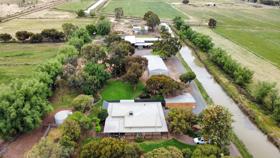Click to view all images 79 Tyntynder Central Road Beverford VIC 3590 - Image 1